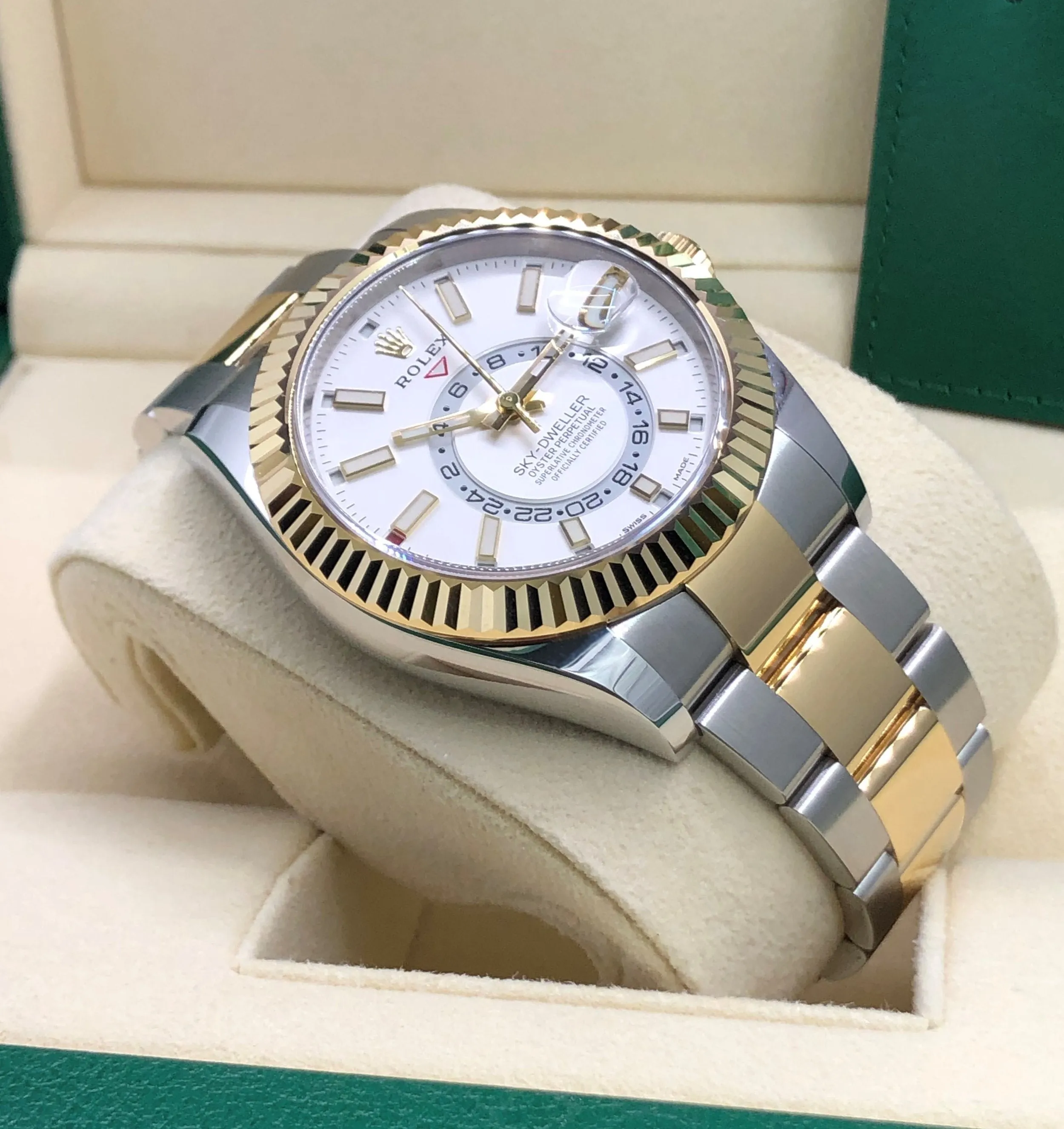 2022 Rolex Sky-Dweller 326933