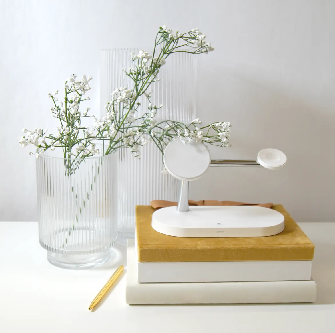 Amaze 5-in-1 Magnetic Charging Station