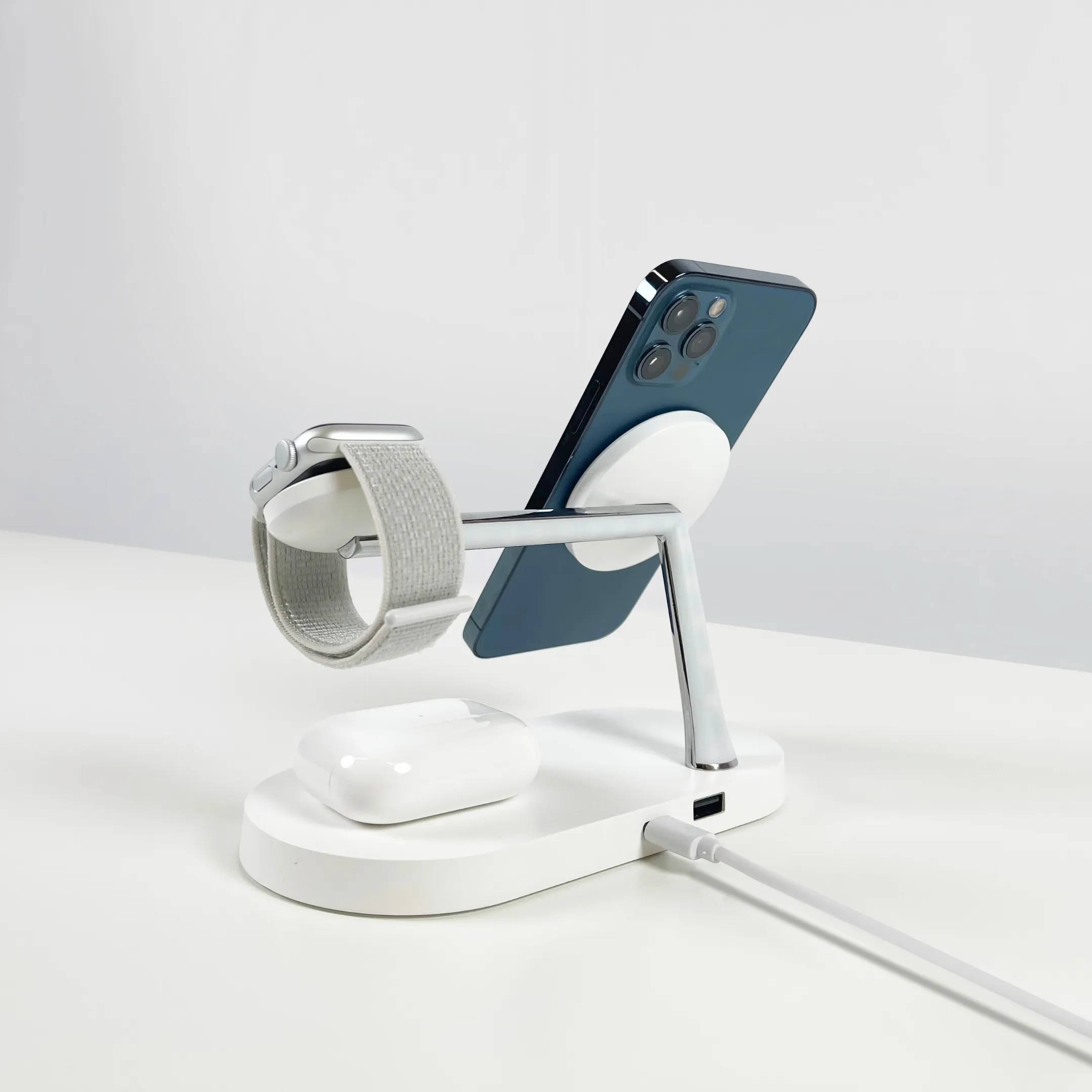 Amaze 5-in-1 Magnetic Charging Station