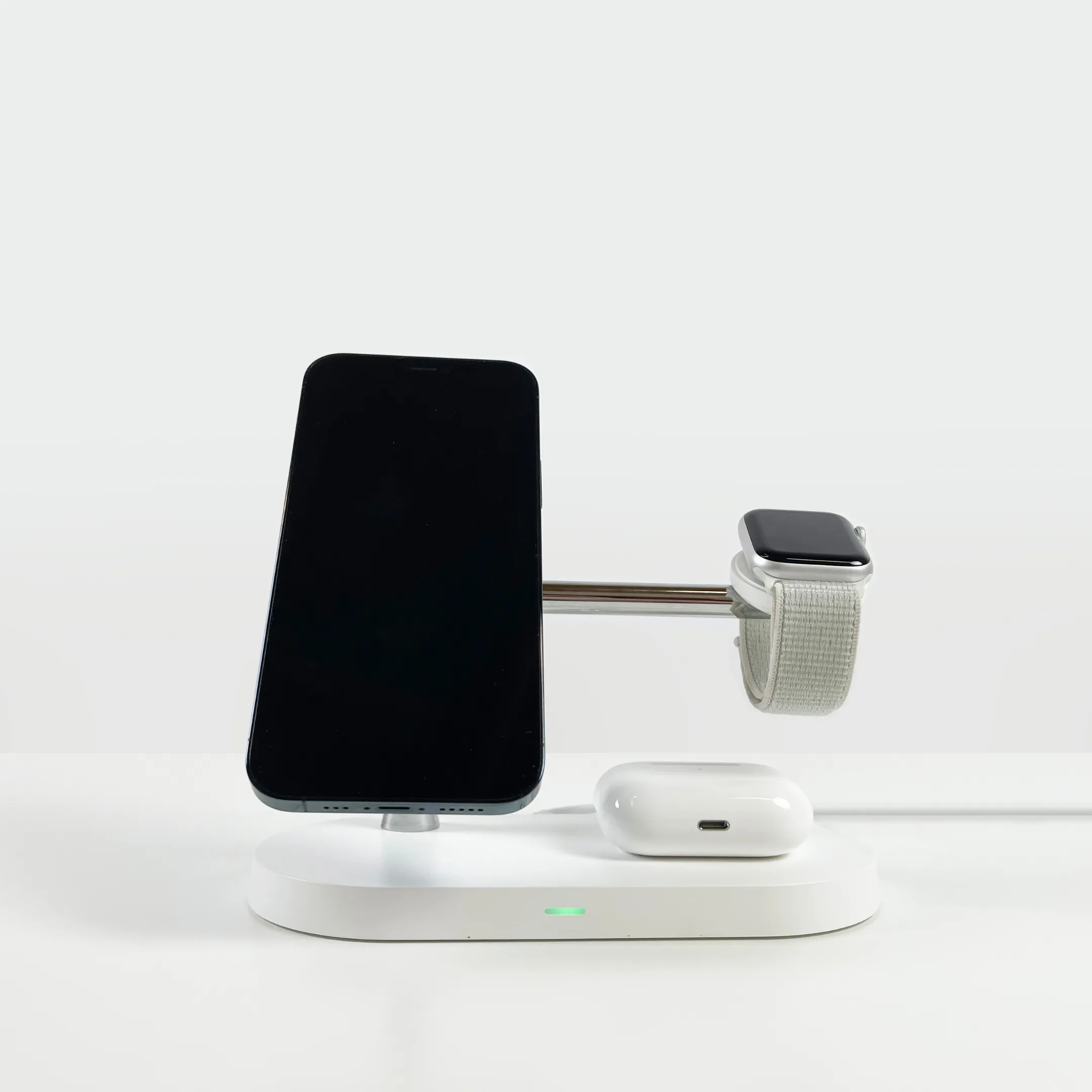 Amaze 5-in-1 Magnetic Charging Station