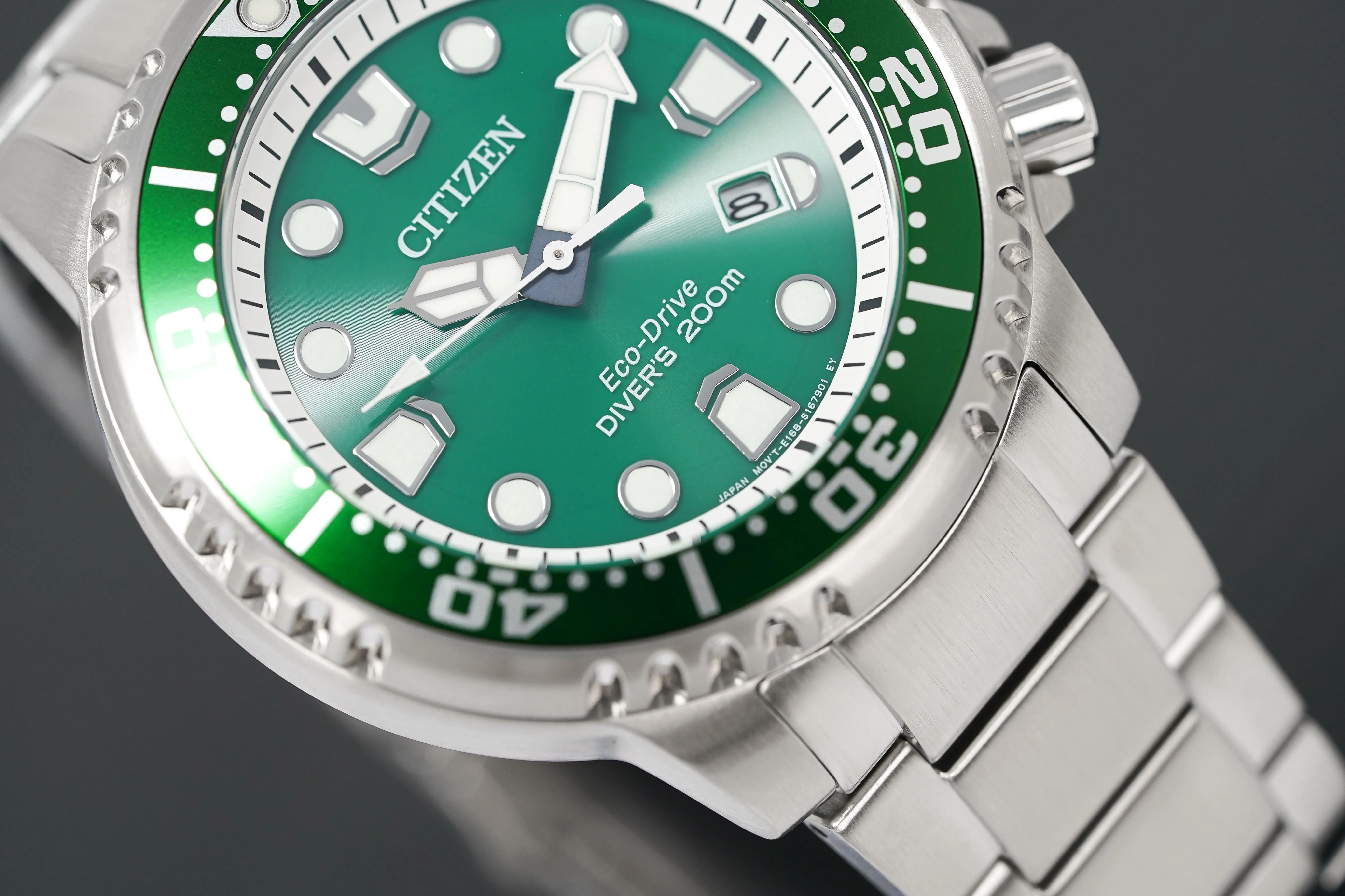 Citizen Men's Watch Eco-Drive Dive Stainless Steel Bracelet BN0158-85X