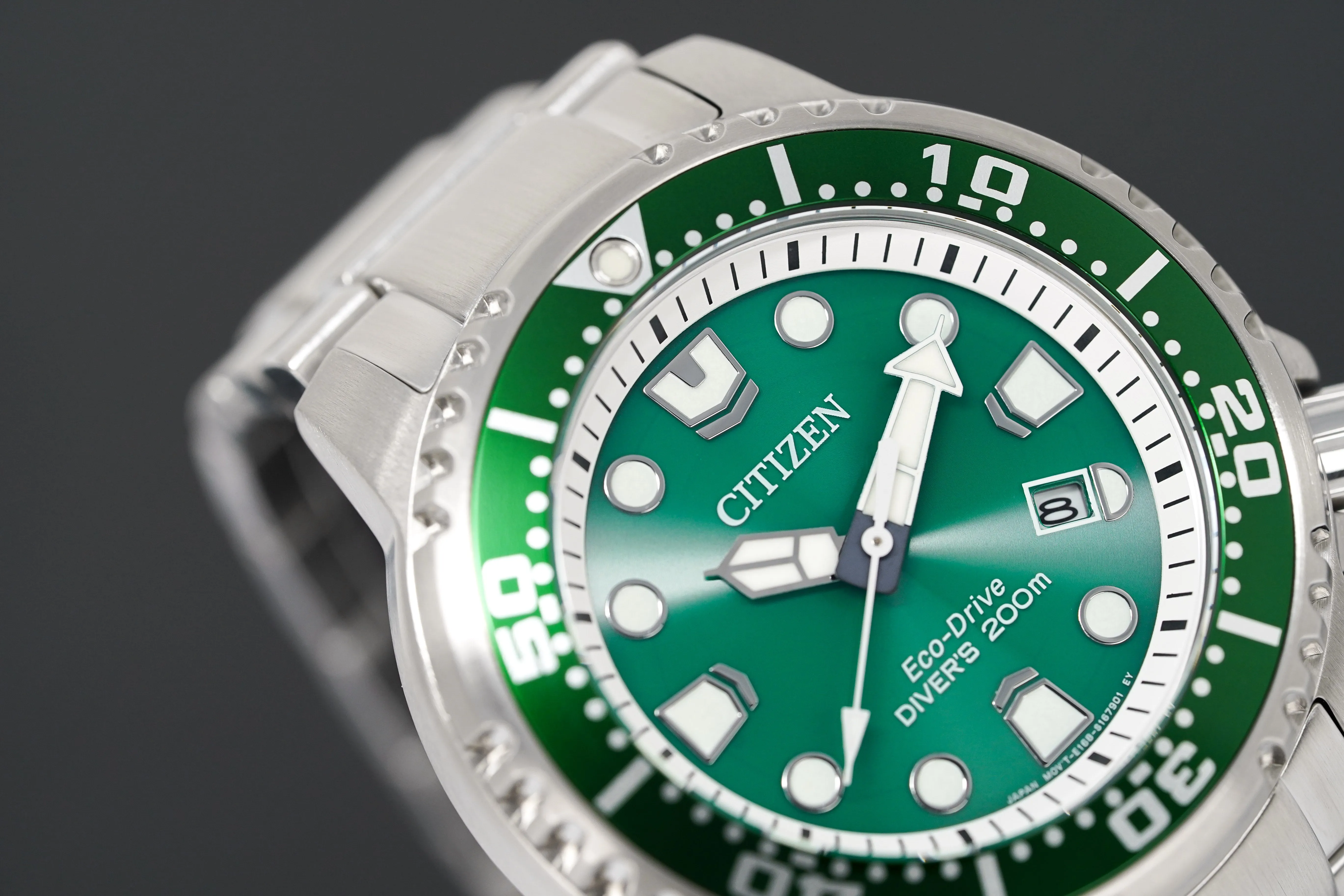 Citizen Men's Watch Eco-Drive Dive Stainless Steel Bracelet BN0158-85X