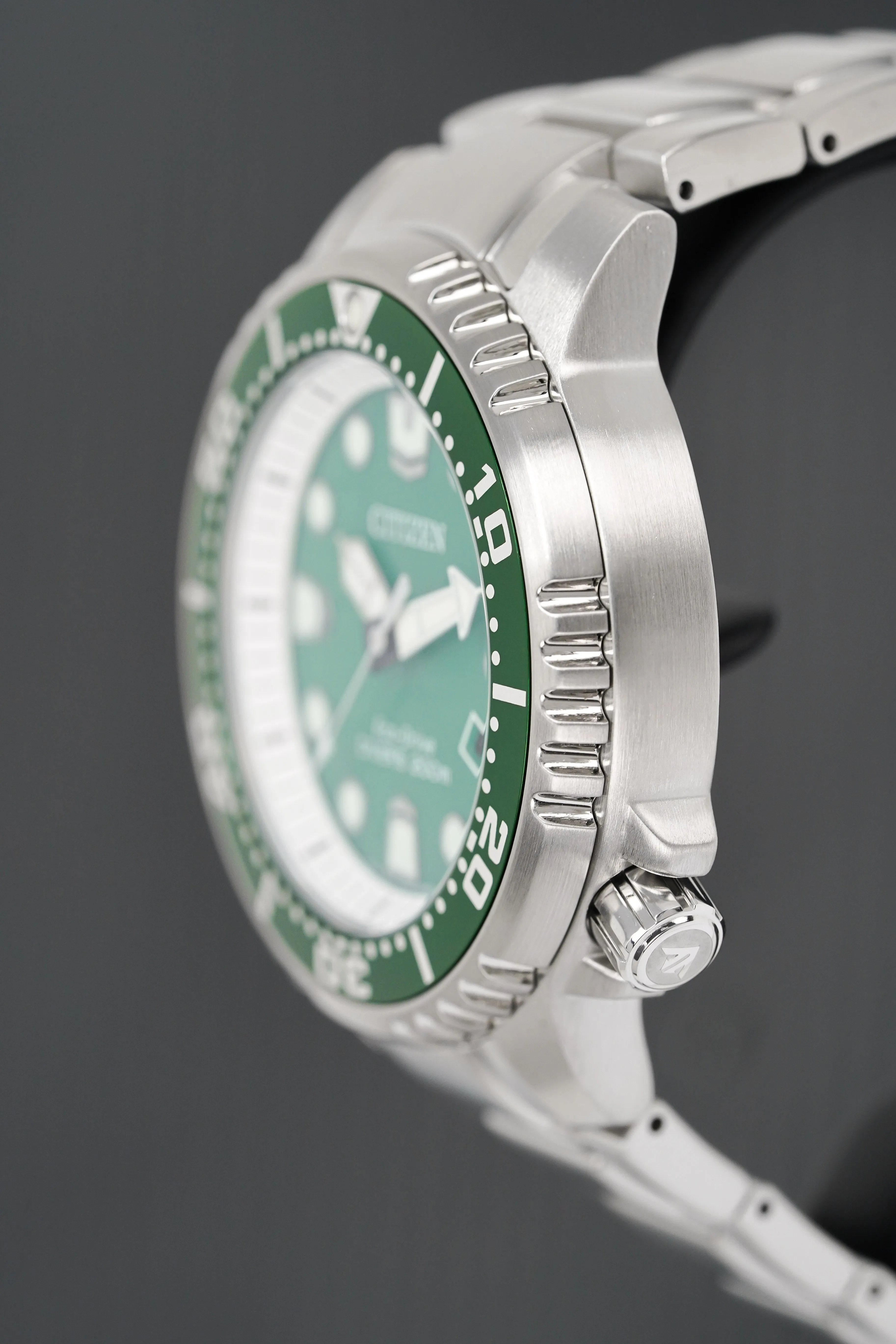 Citizen Men's Watch Eco-Drive Dive Stainless Steel Bracelet BN0158-85X