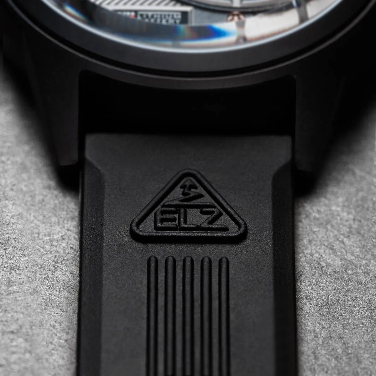 ELEC Watch SteelZ DarkZ Black Rubber