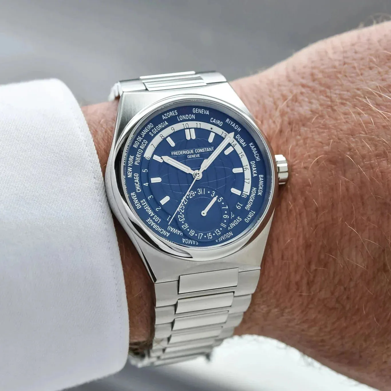Frederique Constant Highlife Worldtimer Manufacture Men's Blue Watch FC-718N4NH6B