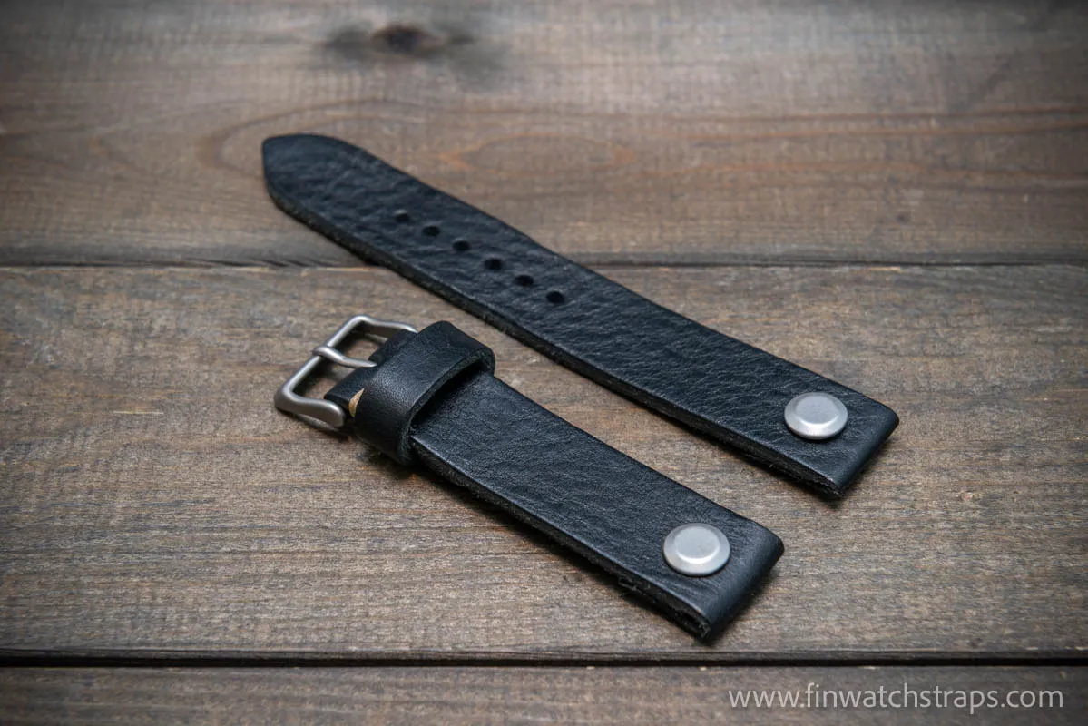 Open-ended leather watch strap with Chicago screws. Handmade in Finland.