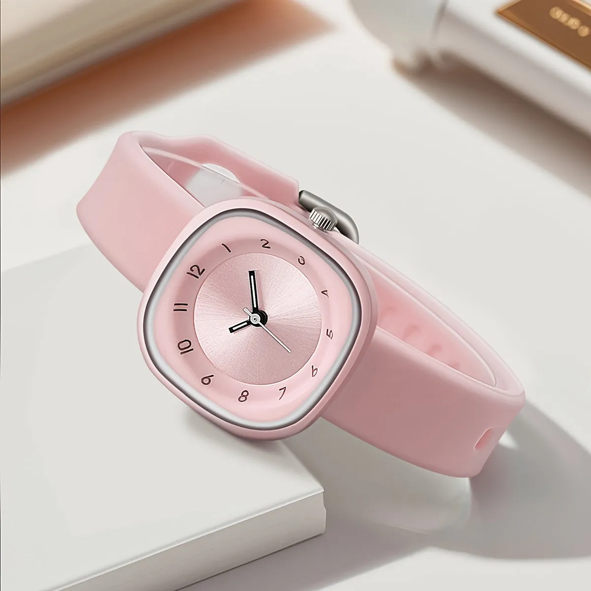 Stylish Womens Quartz Watch Silicone Band  Alloy Case