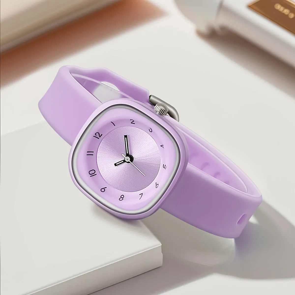 Stylish Womens Quartz Watch Silicone Band  Alloy Case