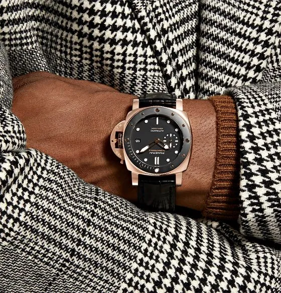 Submersible Automatic 42mm Goldtech and Alligator Watch
