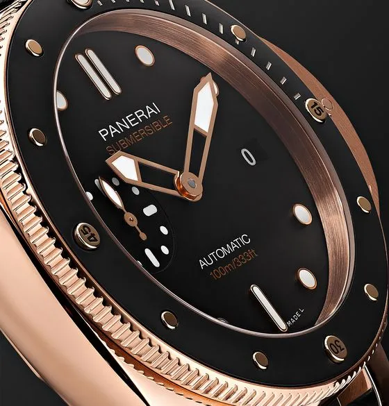Submersible Automatic 42mm Goldtech and Alligator Watch