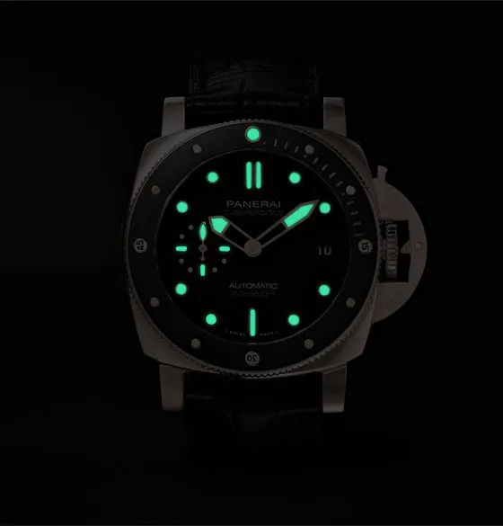 Submersible Automatic 42mm Goldtech and Alligator Watch